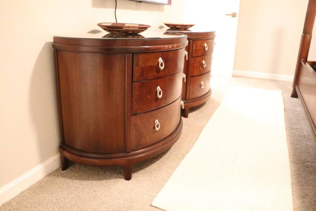 Cowboy Den-Hot Tub-Game Room-Pet Friendly-No Pet Fees! Albuquerque Bagian luar foto