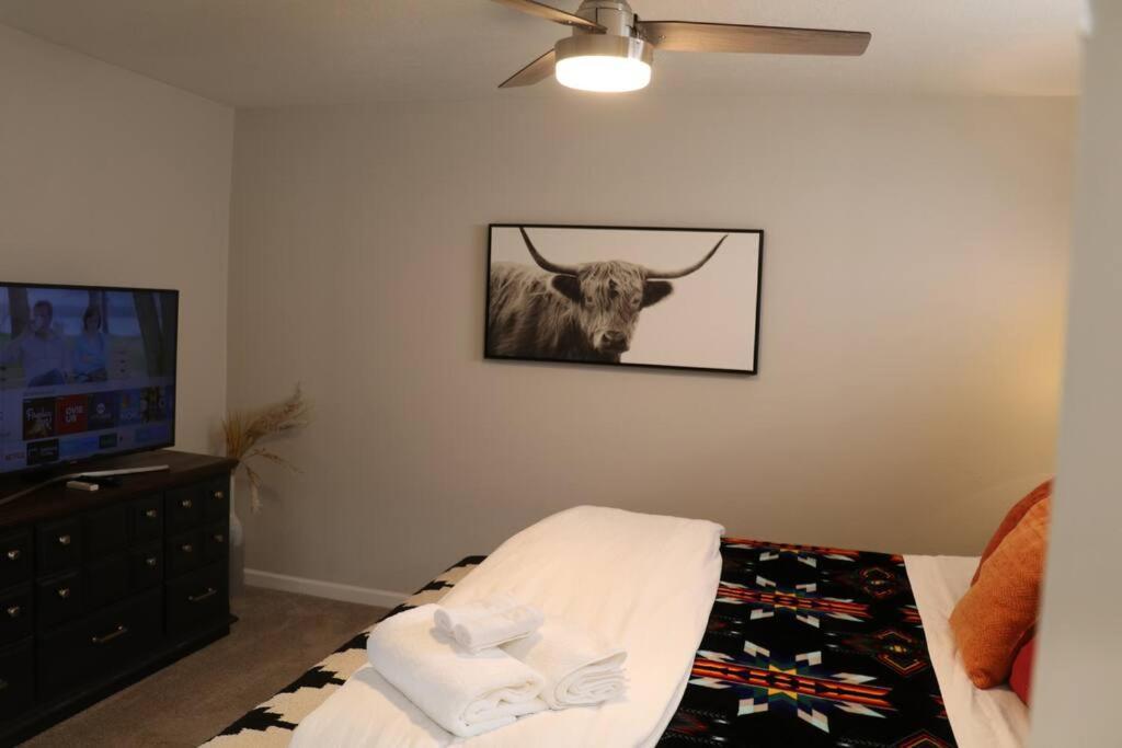 Cowboy Den-Hot Tub-Game Room-Pet Friendly-No Pet Fees! Albuquerque Bagian luar foto