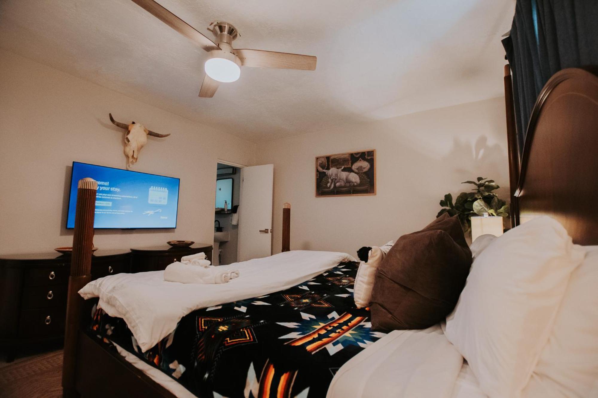 Cowboy Den-Hot Tub-Game Room-Pet Friendly-No Pet Fees! Albuquerque Bagian luar foto