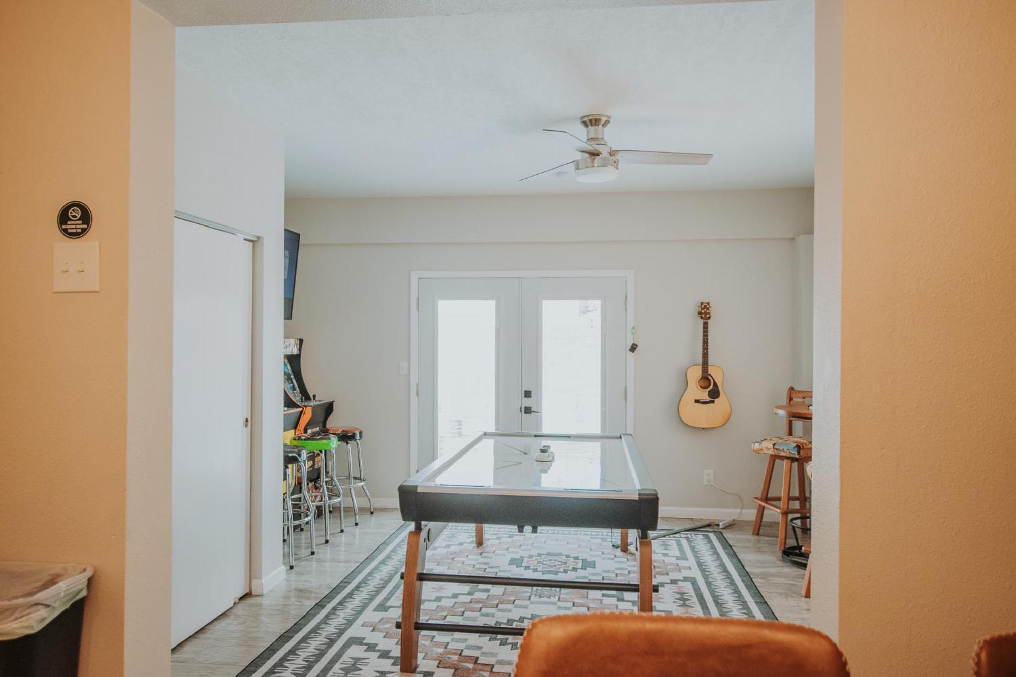 Cowboy Den-Hot Tub-Game Room-Pet Friendly-No Pet Fees! Albuquerque Bagian luar foto